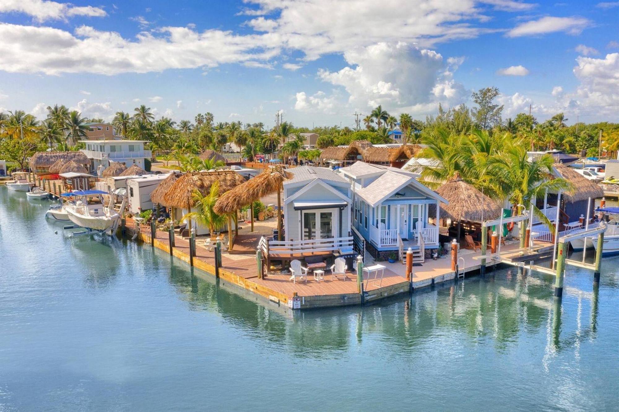 Tiny Home On Waterfront, Bay Views, Deck, Pool Jewfish 객실 사진