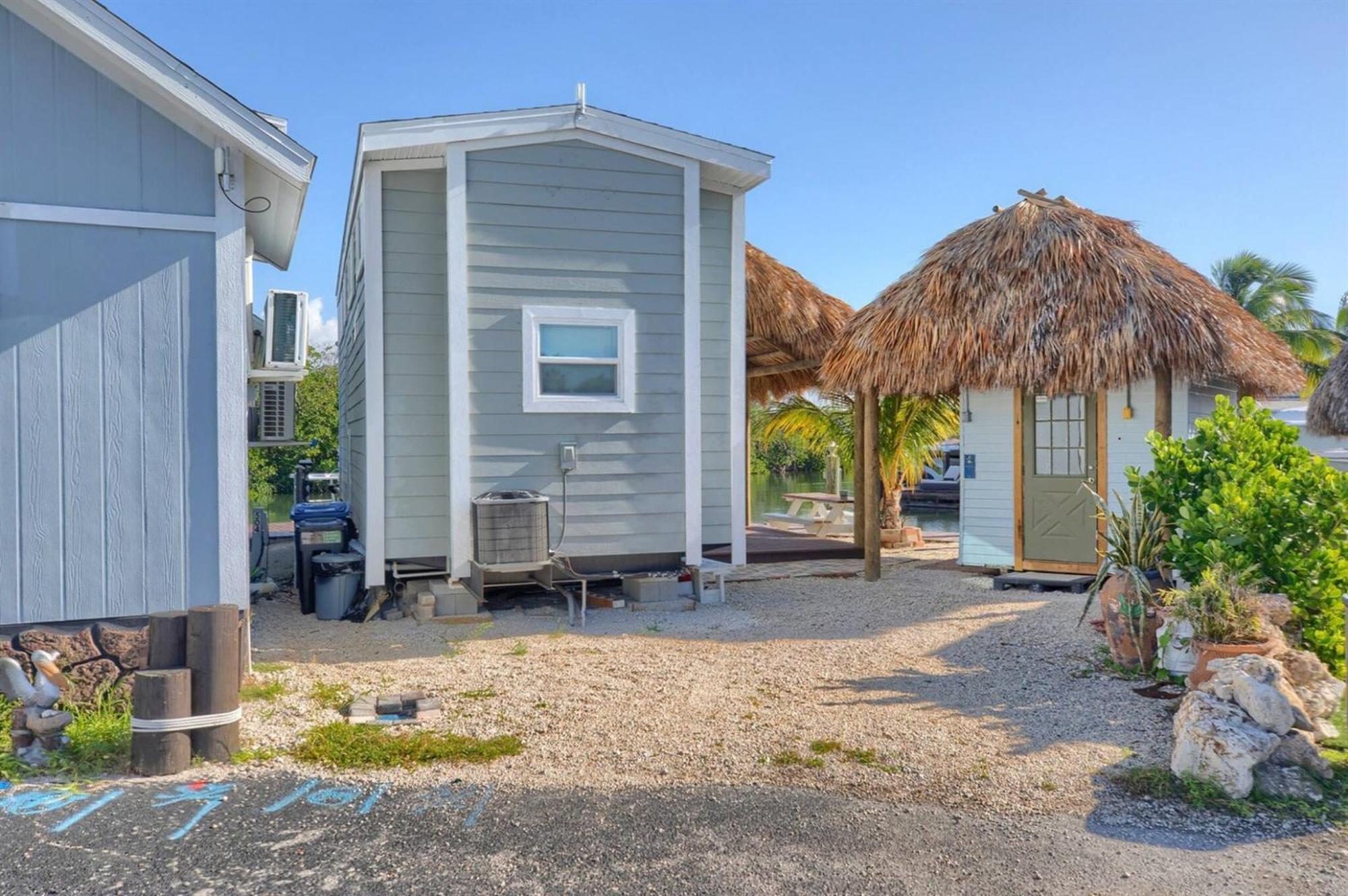 Tiny Home On Waterfront, Bay Views, Deck, Pool Jewfish 객실 사진